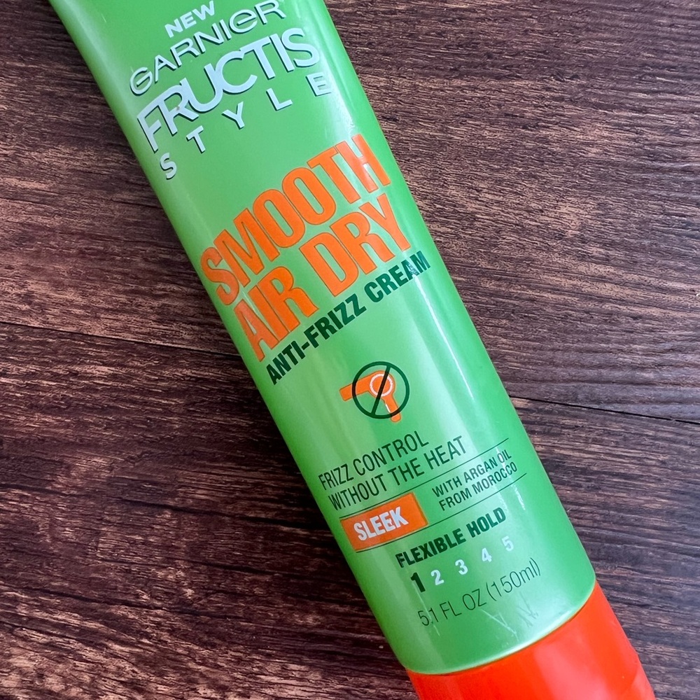 Garnier Fructis Sleek Smooth Air Dry Anti-Frizz Cream